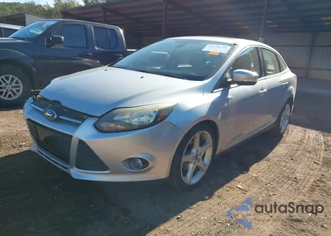 2012 Ford Focus Titanium z USA, uszkodzony, nr VIN 1FAHP3J20CL444584